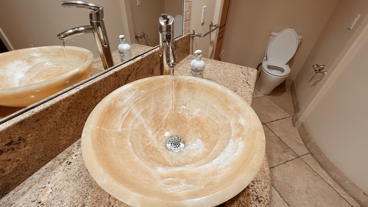 Photo of Bathroom in Midway City