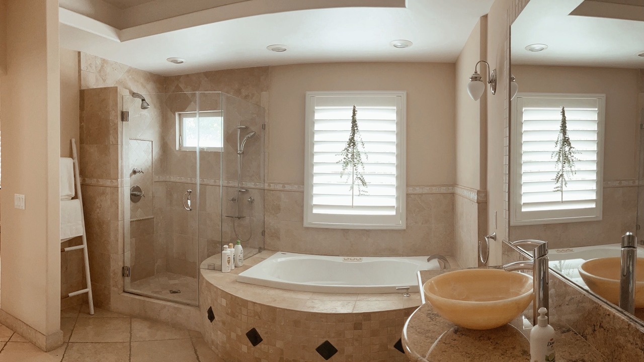 Photo of Bathroom in Midway City