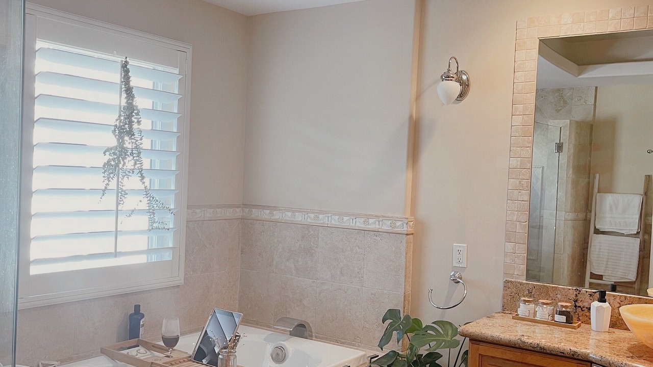 Photo of Bathroom in Midway City
