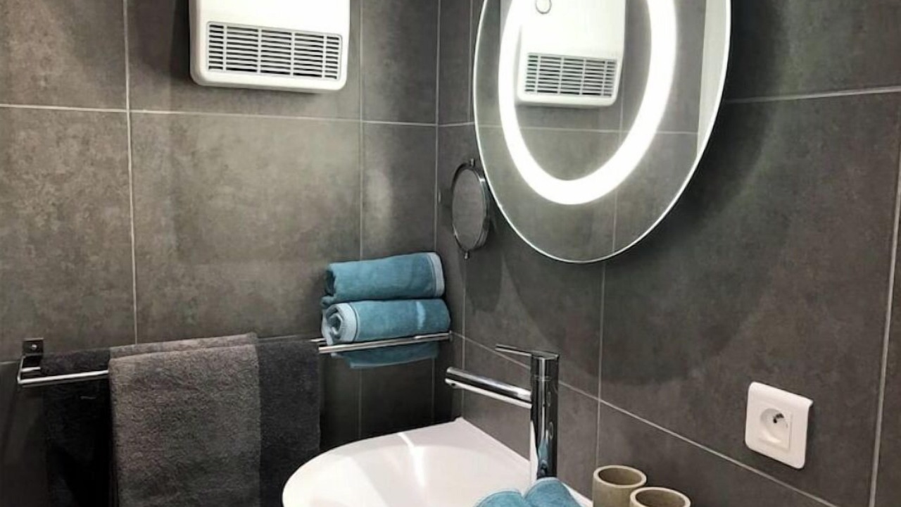 Photo of Bathroom in Chateauneuf-du-Pape