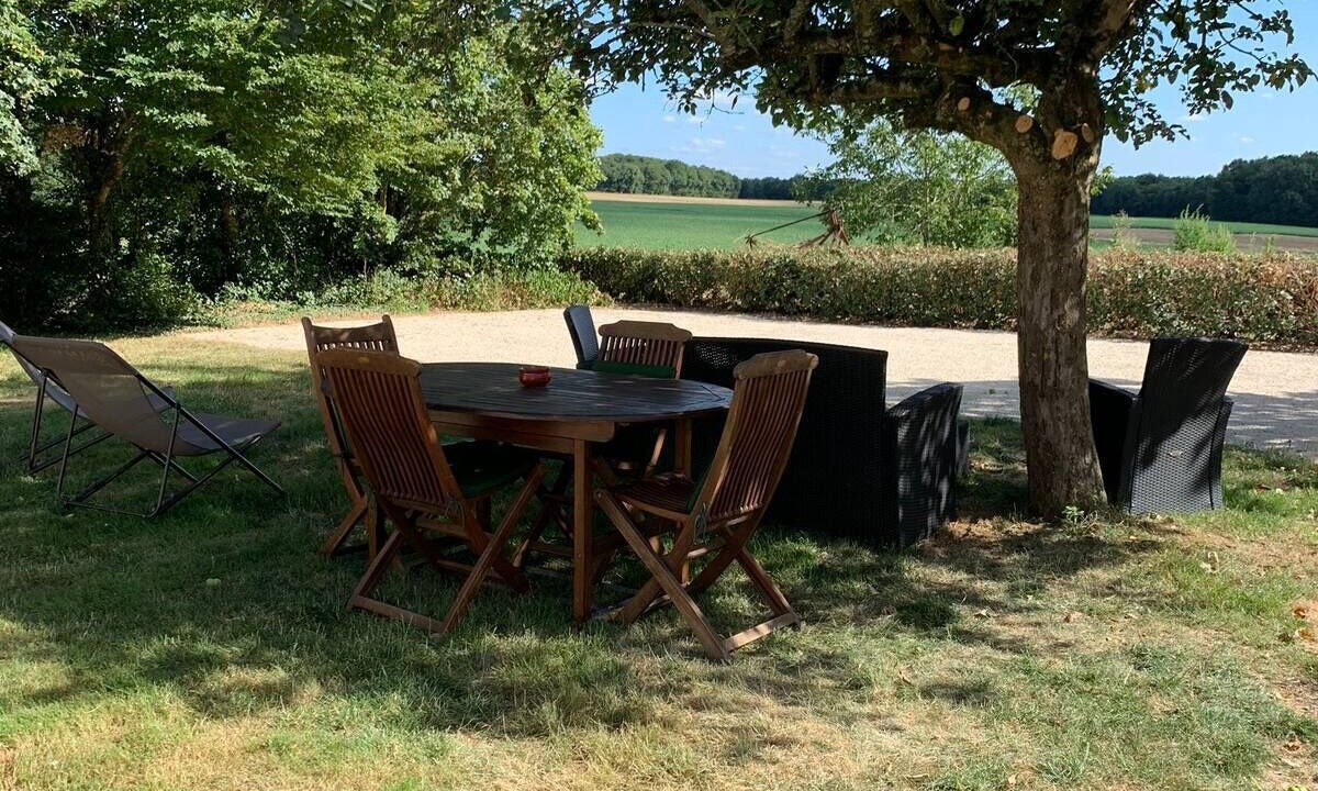Photo of Outdoor in Savigny-Levescault