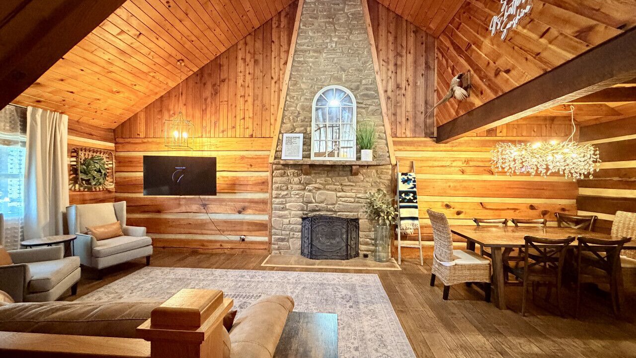 Photo of Livingroom in Beattyville