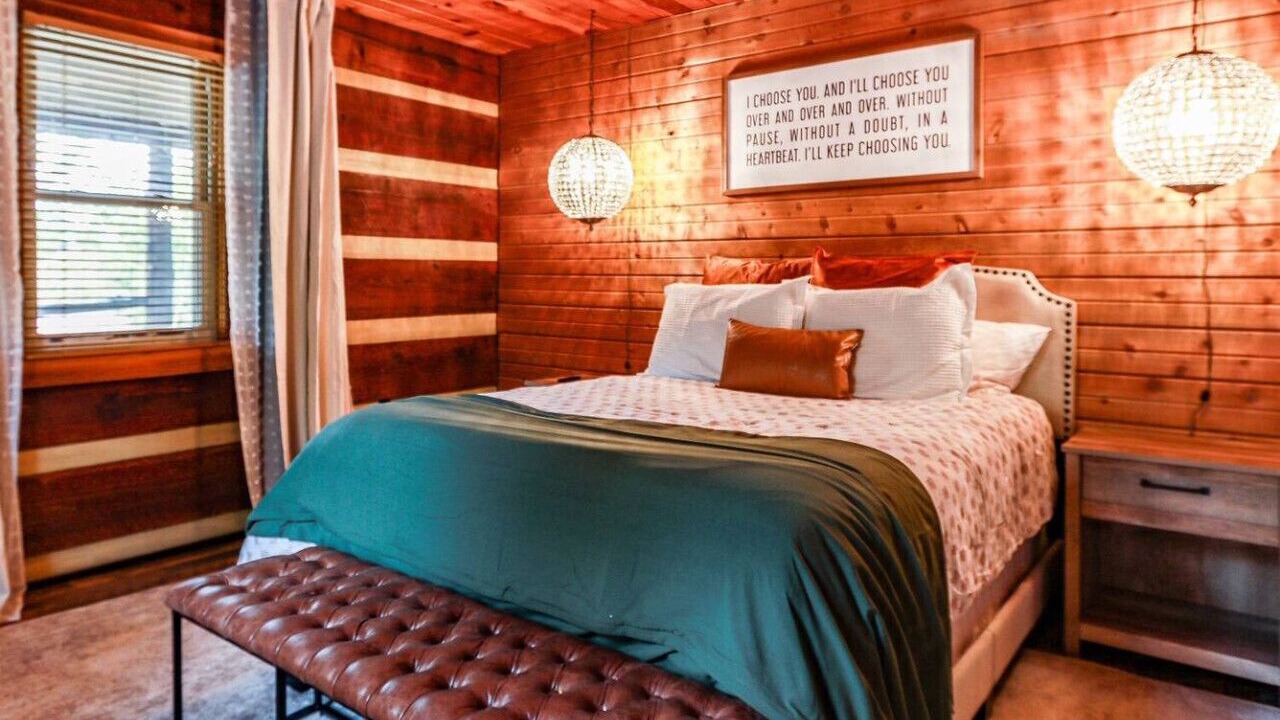 Photo of Bedroom in Beattyville
