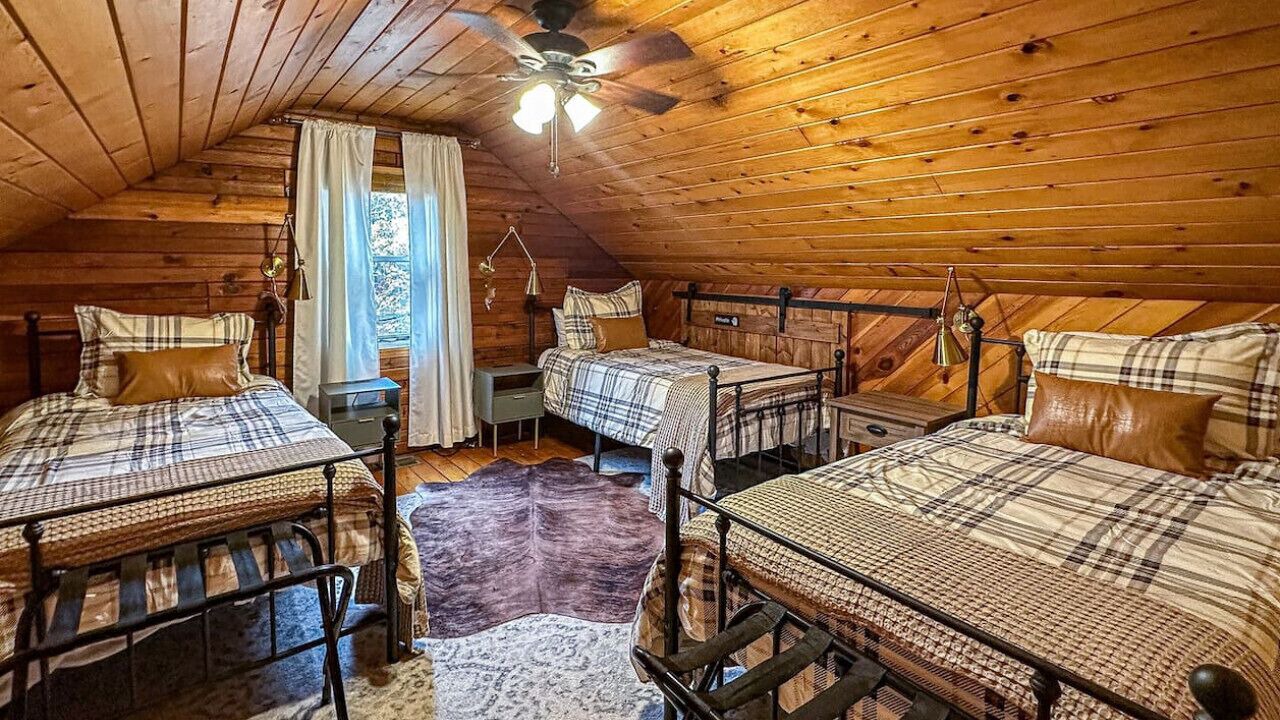 Photo of Bedroom in Beattyville