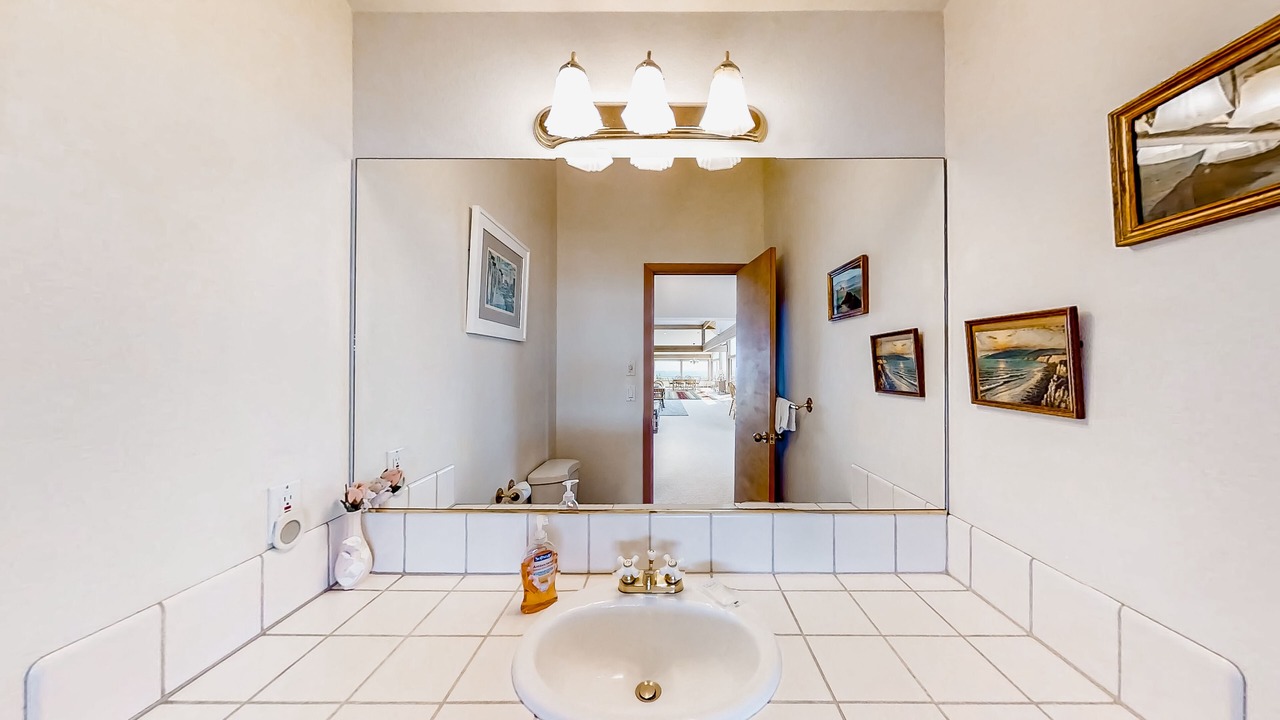 Photo of Bathroom in South Beach