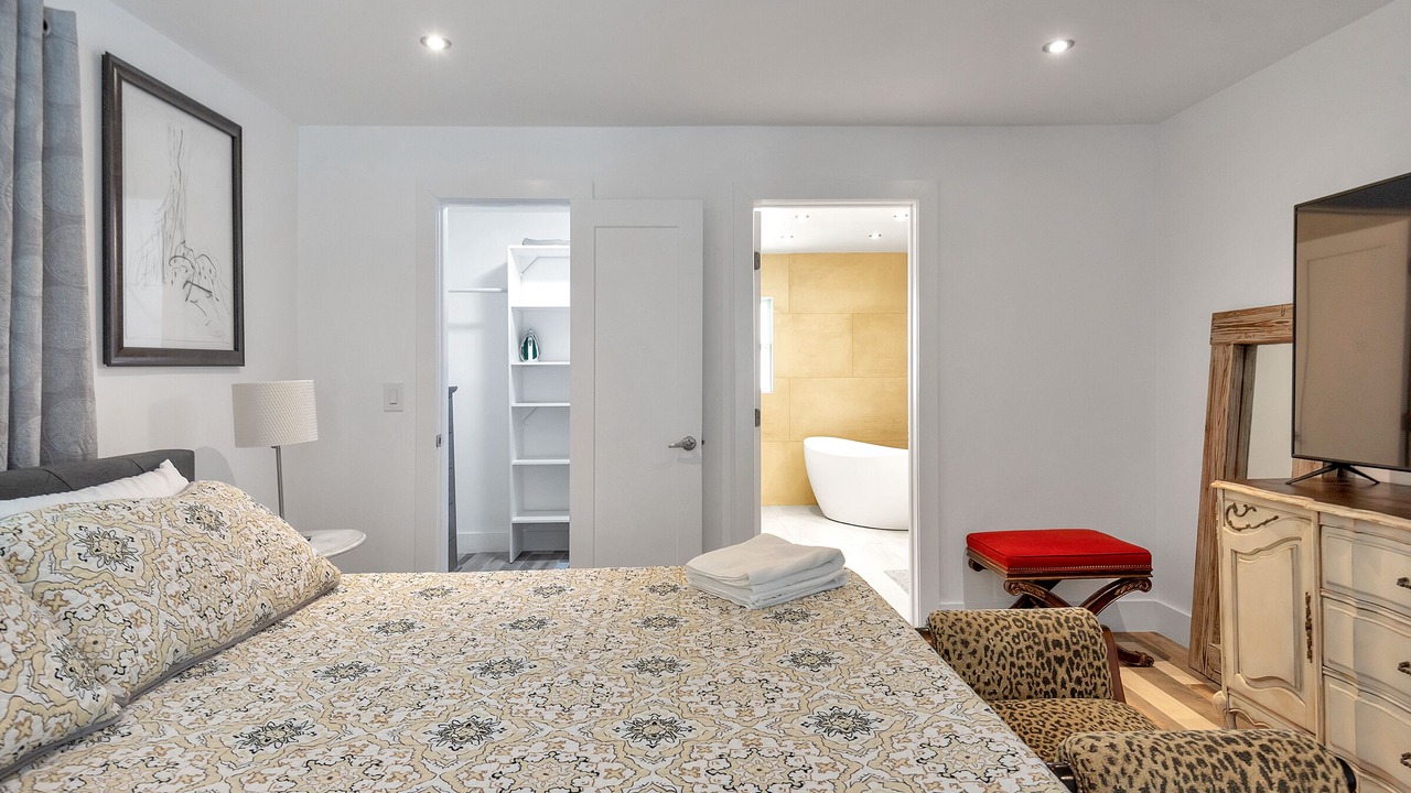 Photo of Bedroom in Pompano Beach