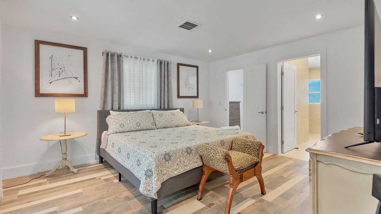 Photo of Bedroom in Pompano Beach