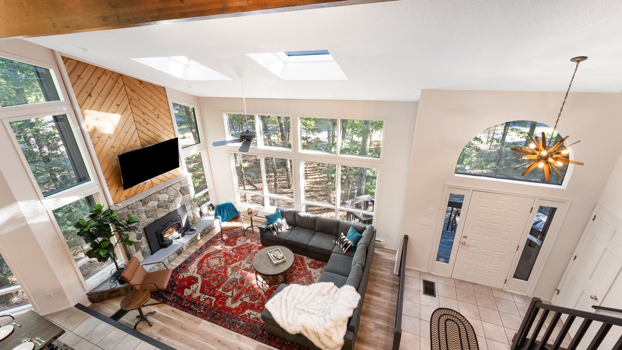 Photo of Livingroom in East Stroudsburg