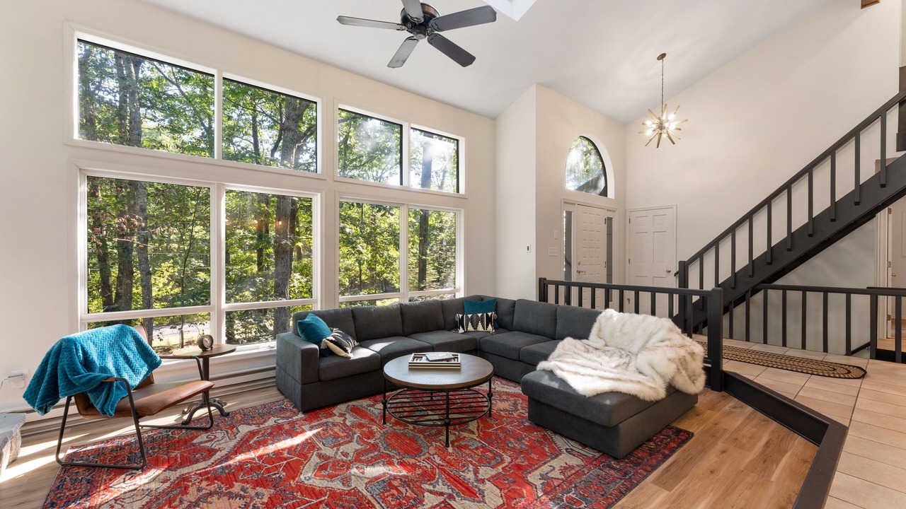 Photo of Livingroom in East Stroudsburg