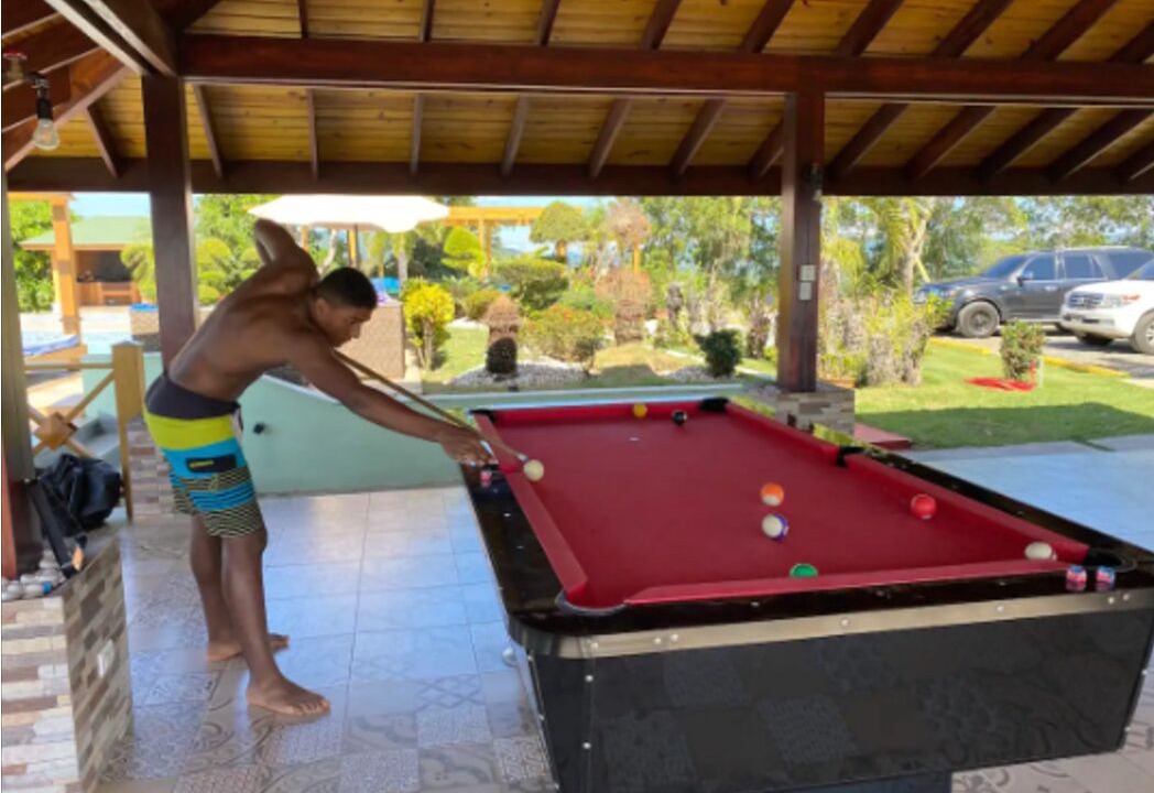 Photo of Outdoor in Pedro Brand