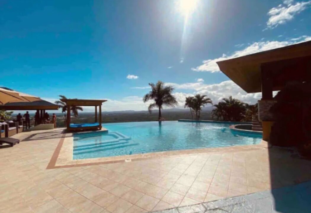 Photo of Outdoor in Pedro Brand