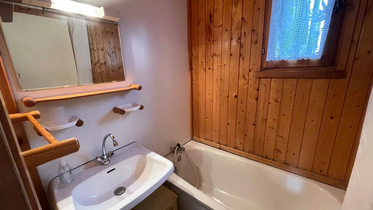 Photo of Bathroom in Barcelonnette