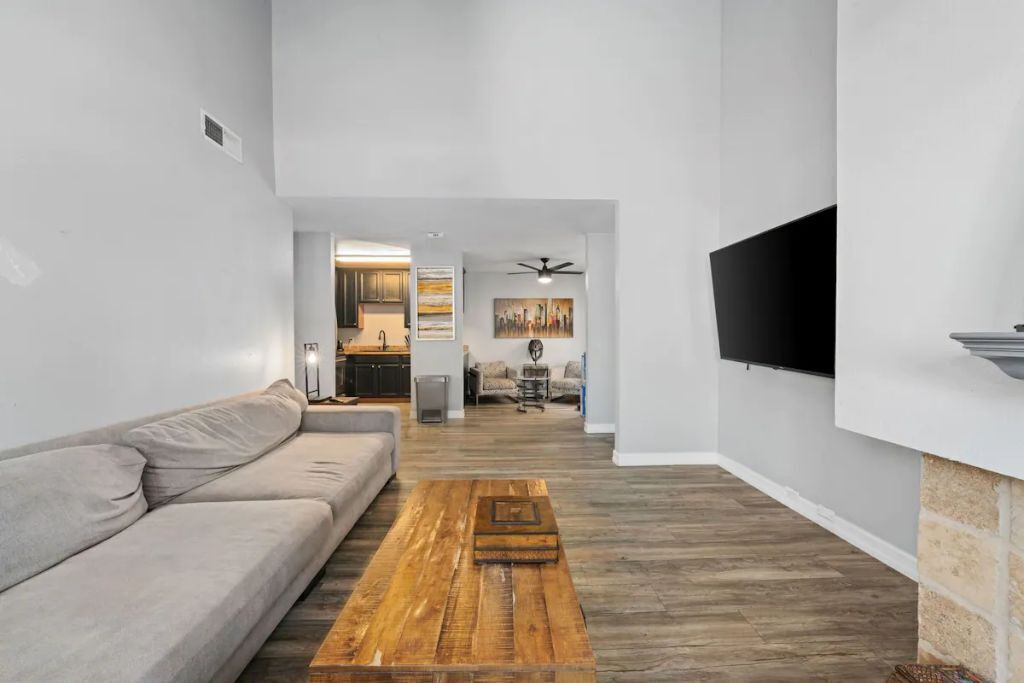 Photo of Livingroom in Arden-Arcade
