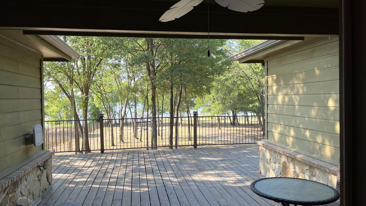 Photo of Patio Balcony in West Tawakoni
