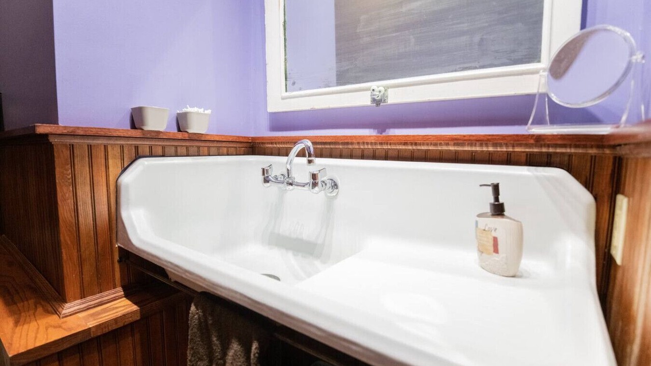 Photo of Bathroom in Treloar