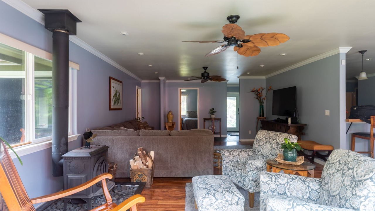 Photo of Livingroom in Volcano