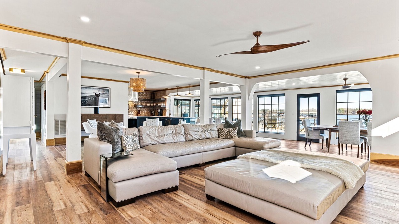 Photo of Livingroom in Mayhew