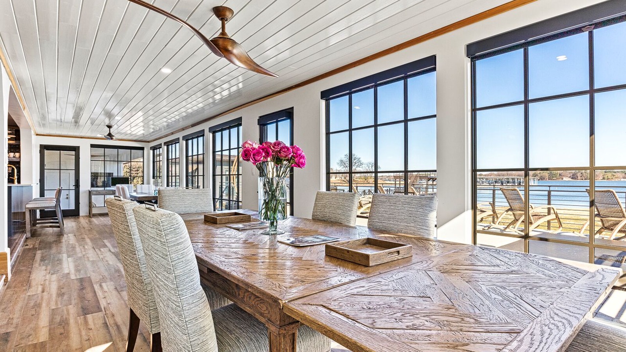 Photo of Livingroom in Mayhew