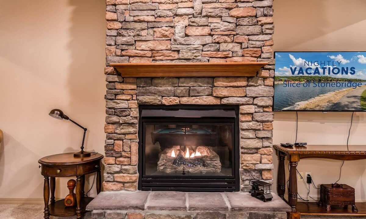 Photo of Livingroom in Branson West