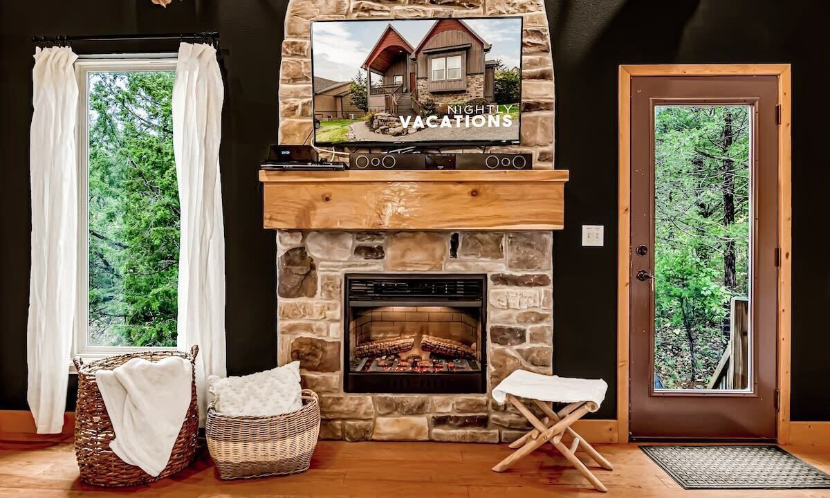 Photo of Livingroom in Hollister