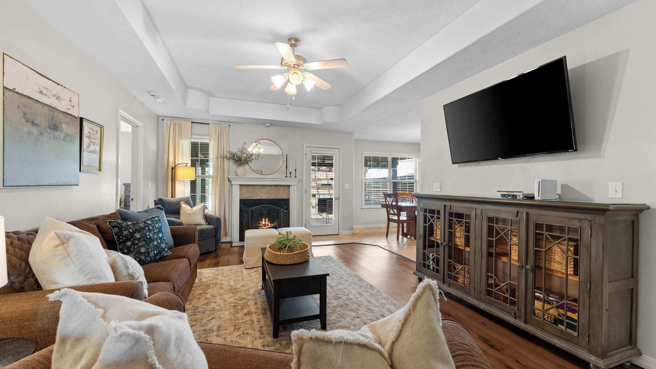 Photo of Bedroom in Branson Theater District