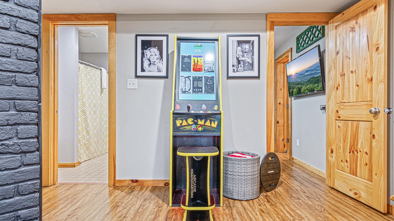 Photo of Bedroom in Pittman Center