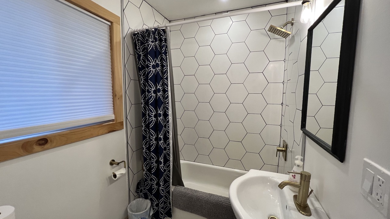 Photo of Bathroom in Miller Lake