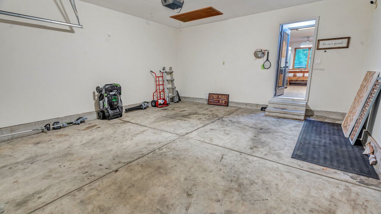 Photo of Others in Doling