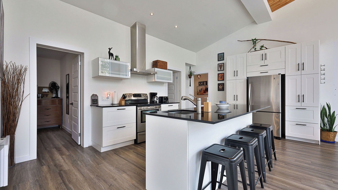 Photo of Kitchen in Saint-Joseph-de-Coleraine