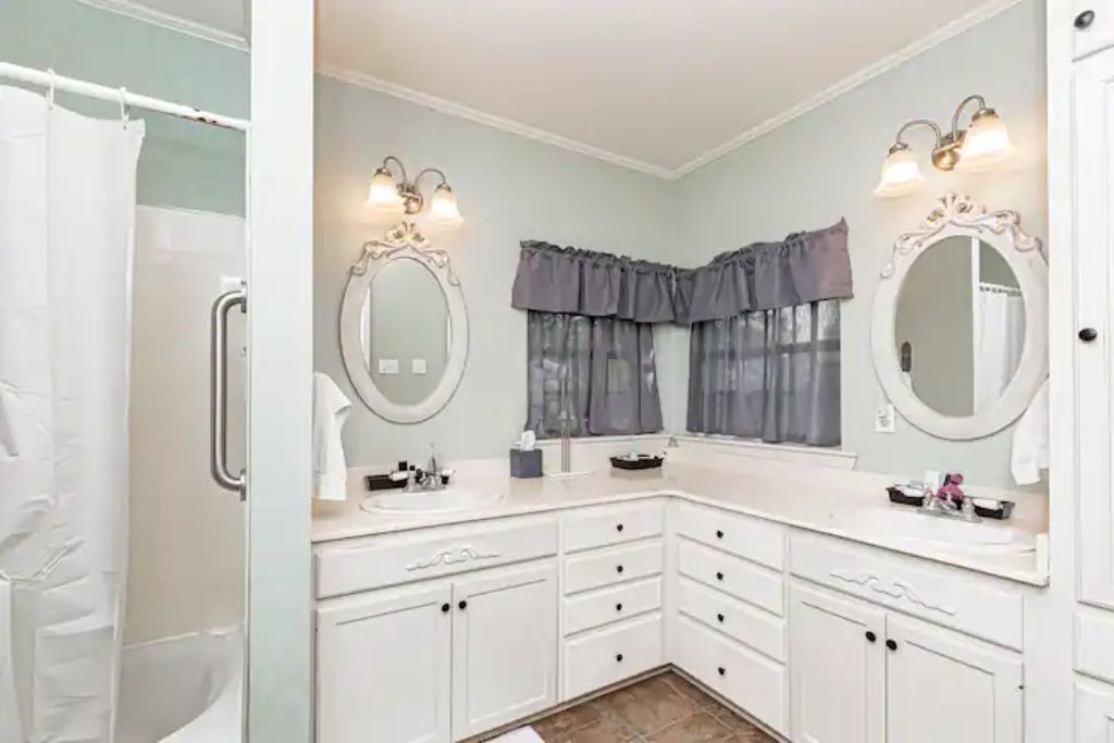 Photo of Bathroom in Mid City South