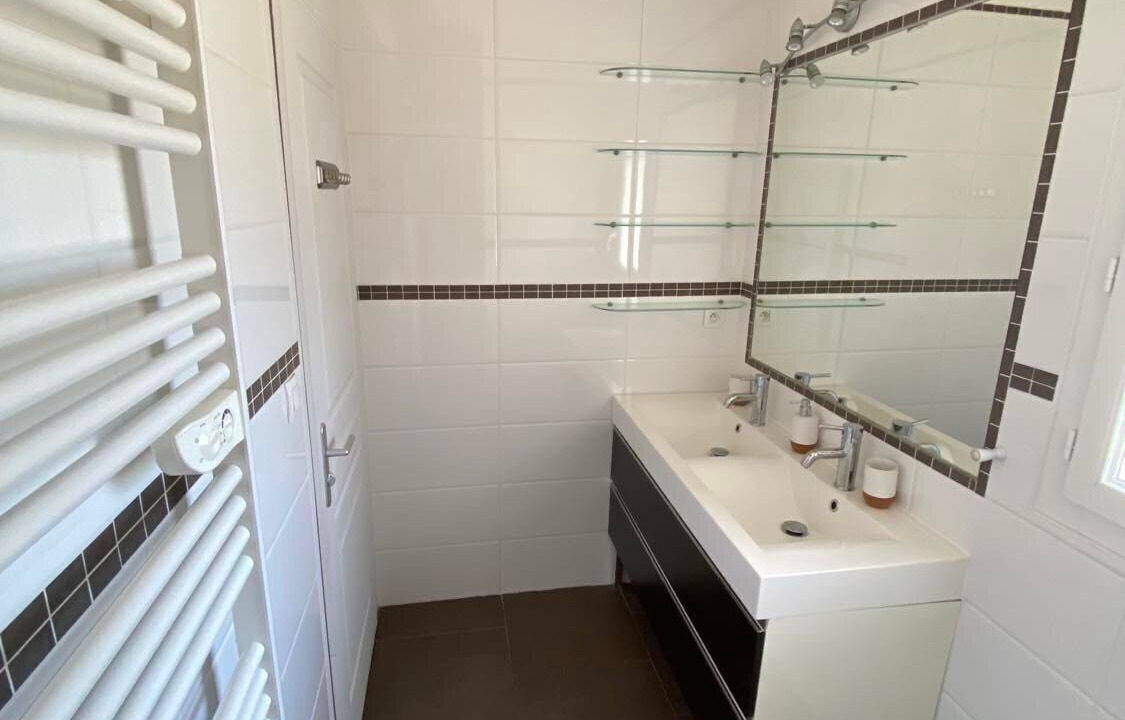 Photo of Bathroom in Bagnols-sur-Ceze