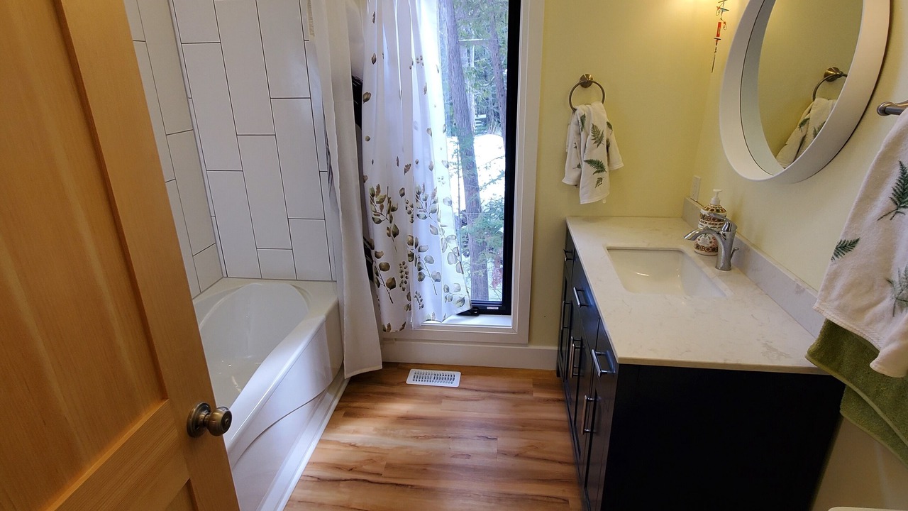 Photo of Bathroom in Sauble Beach