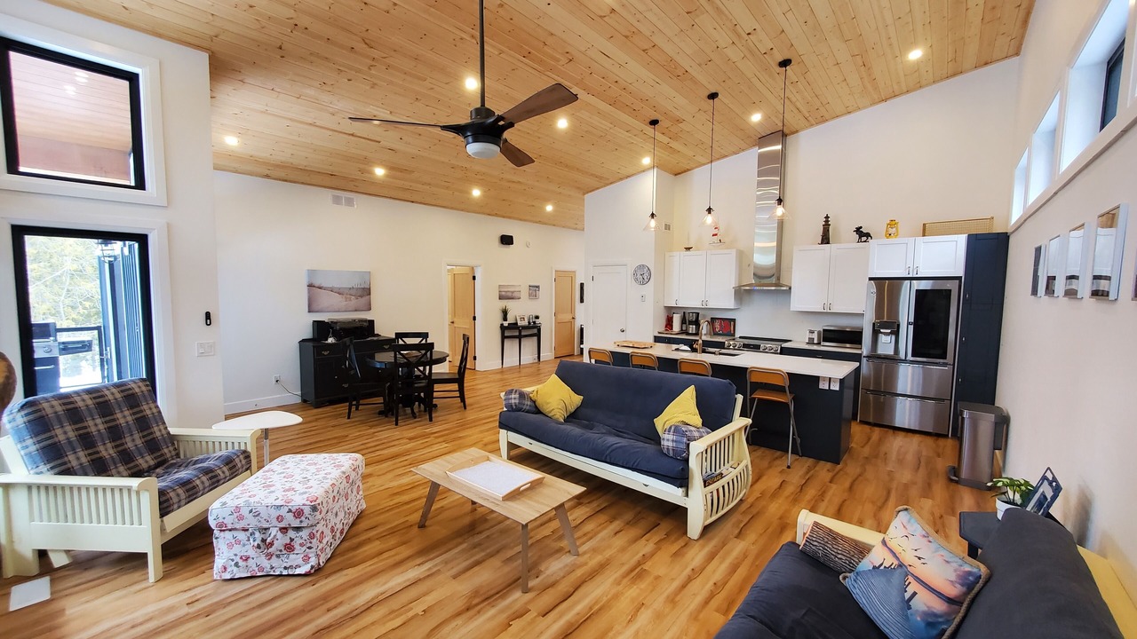 Photo of Bedroom in Sauble Beach