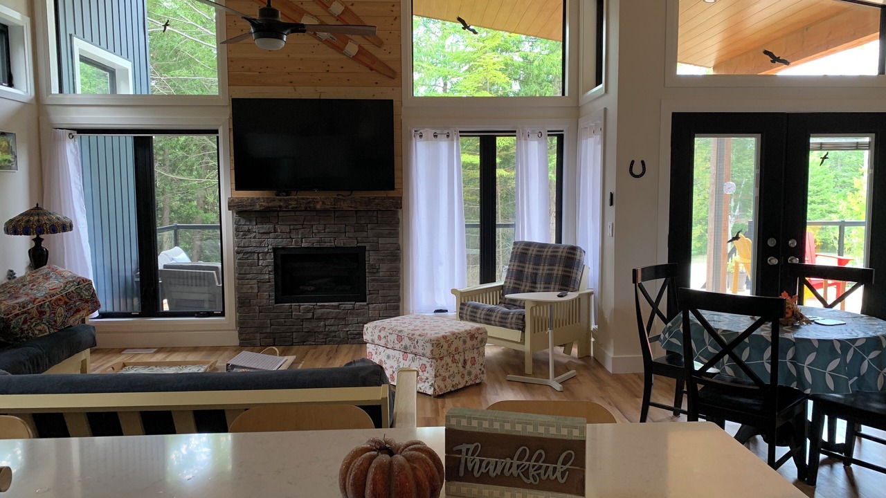 Photo of Bedroom in Sauble Beach
