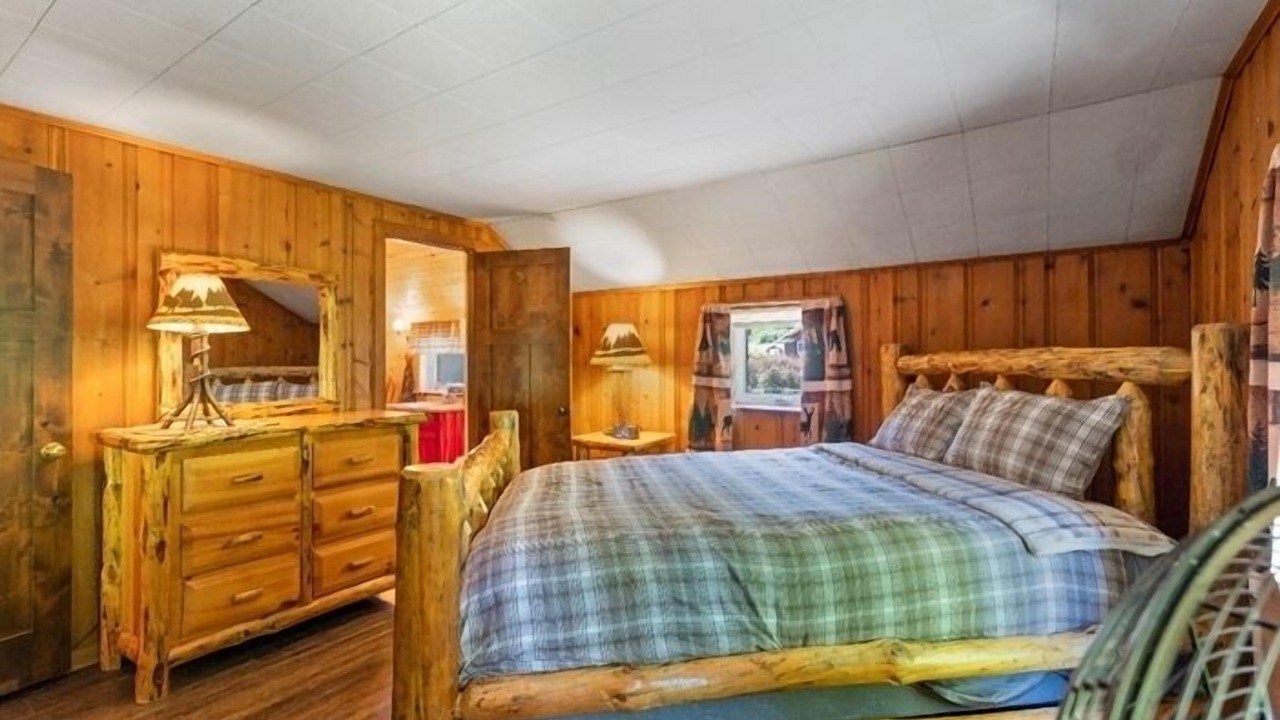 Photo of Bedroom in Holtwood