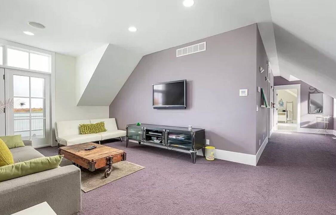 Photo of Livingroom in Suttons Bay
