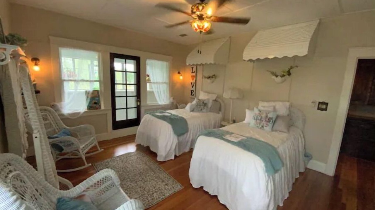 Photo of Bedroom in La Grange