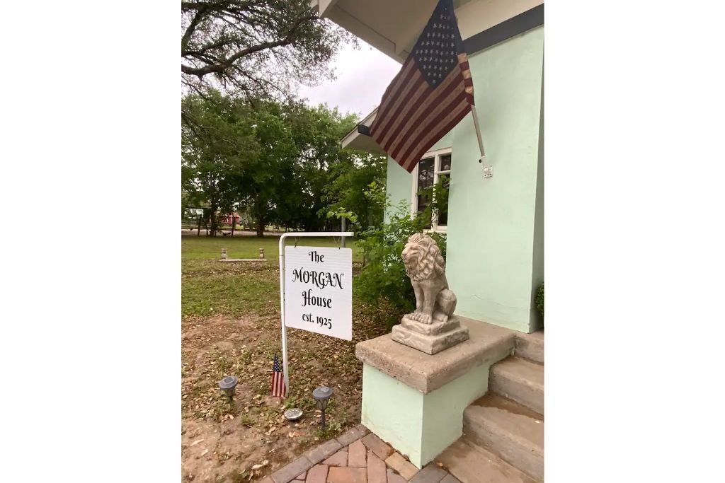 Photo of Others in La Grange