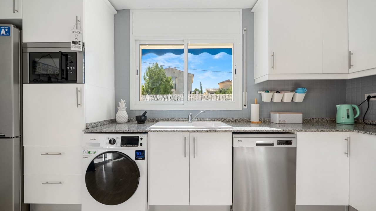 Photo of Kitchen in Les Tres Cales