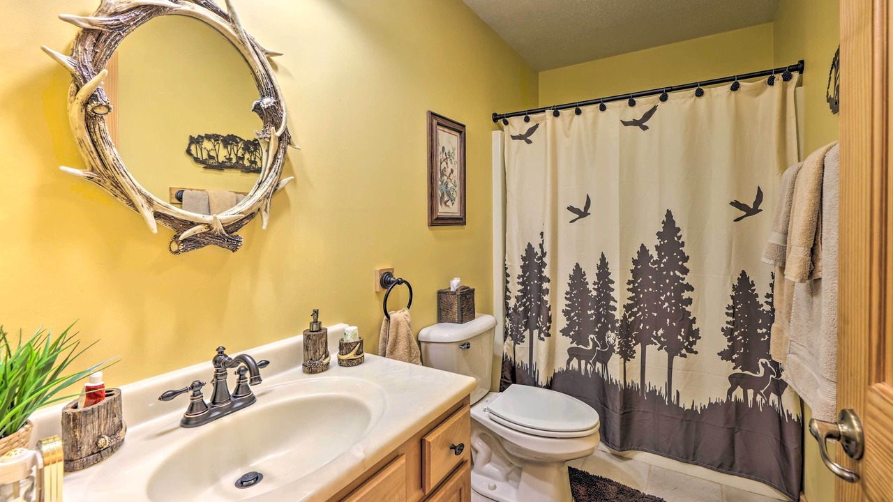 Photo of Bathroom in Slatyfork Farm