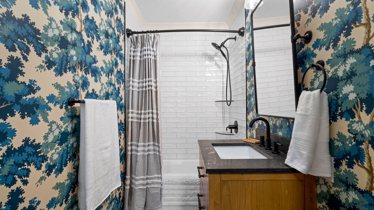 Photo of Bathroom in Laurel