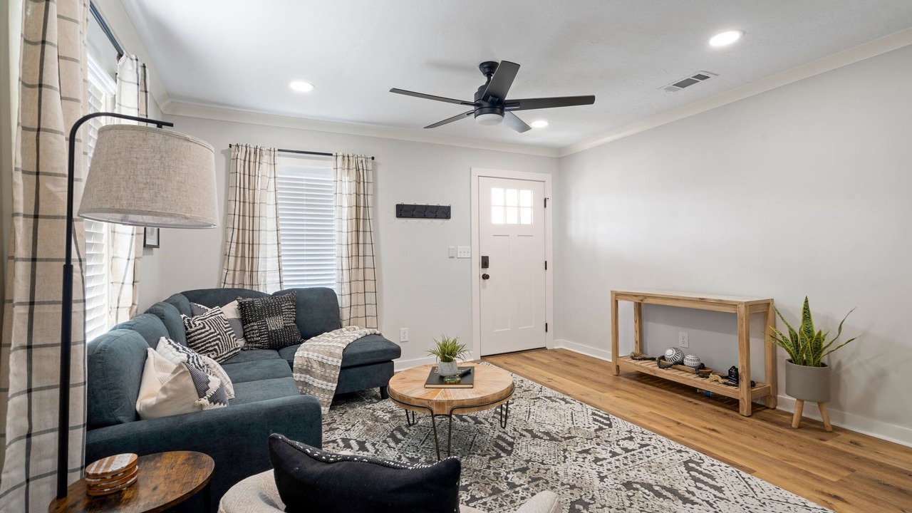 Photo of Livingroom in Laurel