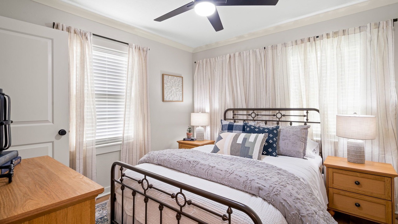 Photo of Bedroom in Laurel