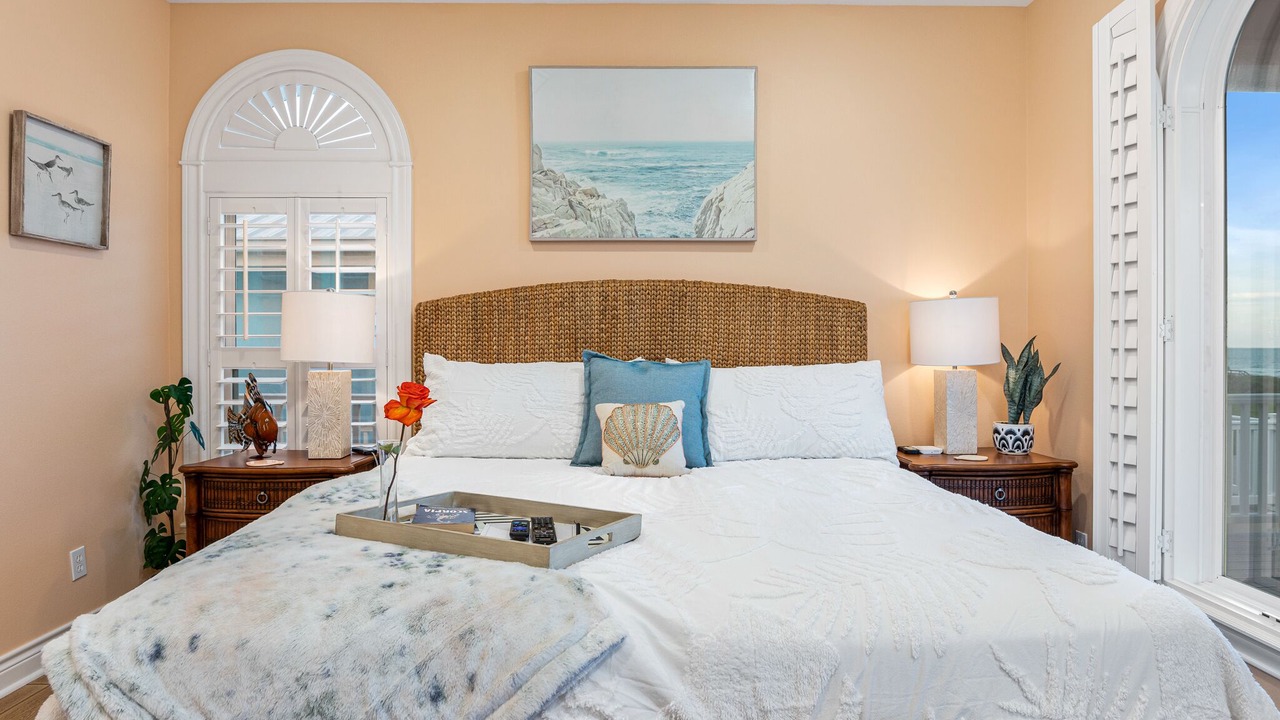 Photo of Bedroom in Crystal Beach