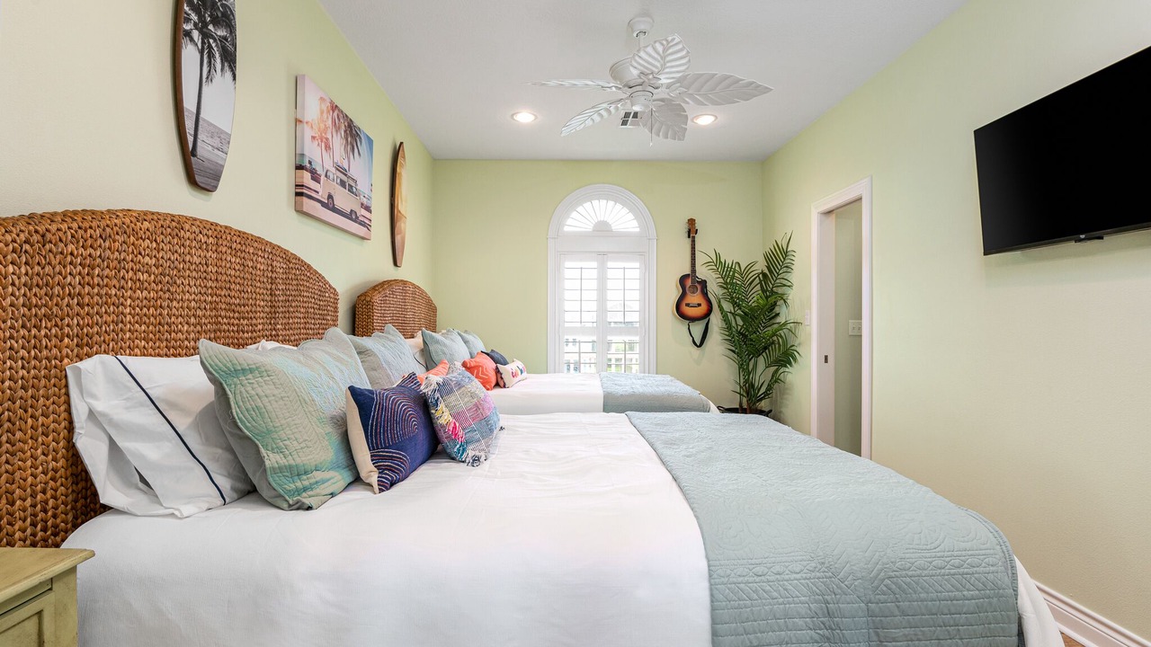 Photo of Bedroom in Crystal Beach
