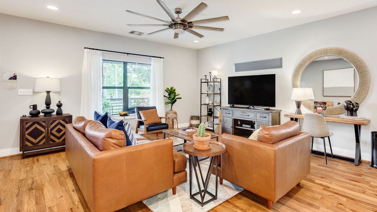 Photo of Livingroom in Greater East End
