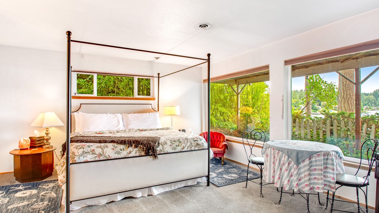 Photo of Bedroom in East Olympia