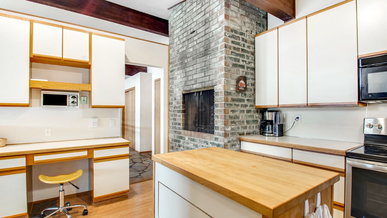 Photo of Kitchen in East Olympia