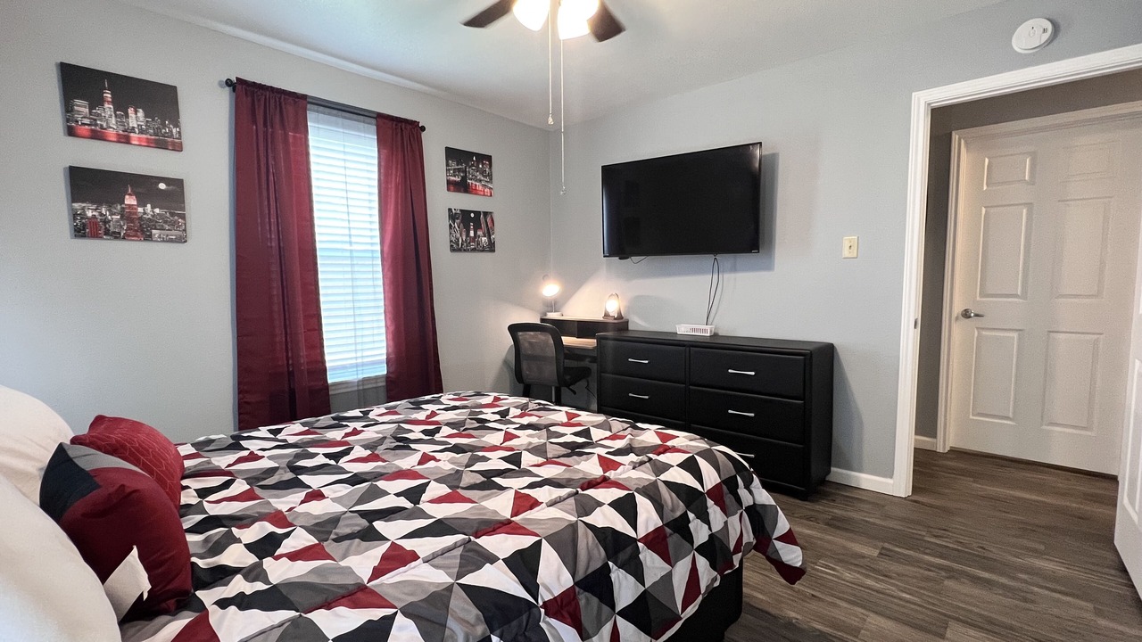 Photo of Bedroom in Pecan Tree - McCullough