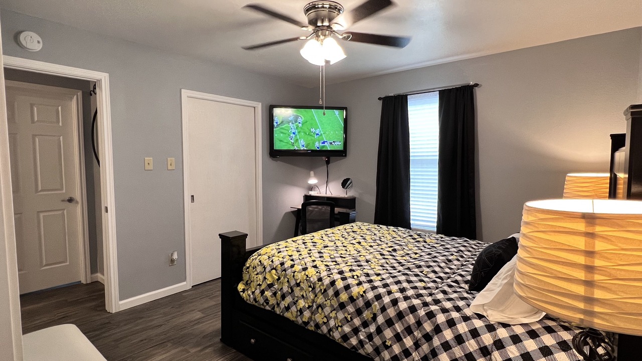 Photo of Bedroom in Pecan Tree - McCullough